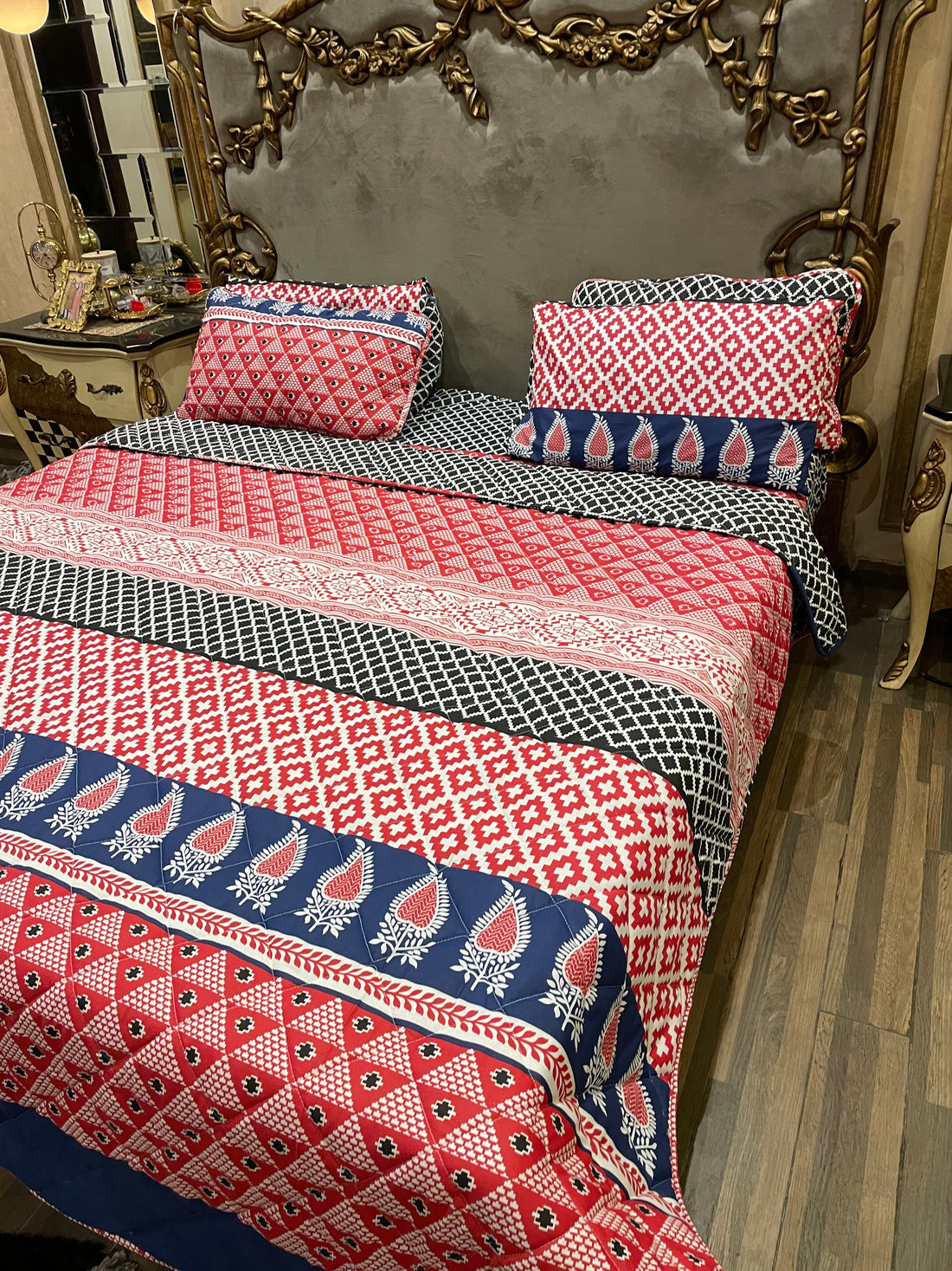 Pure Cotton 6️⃣ PC Comforter set*