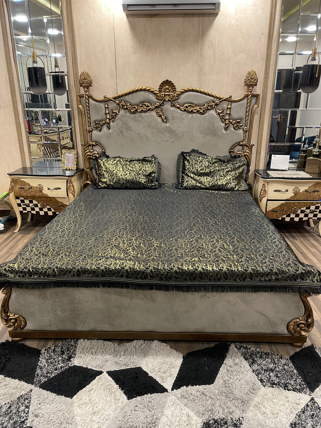 3️⃣PC  texture velvet BEDSHEET